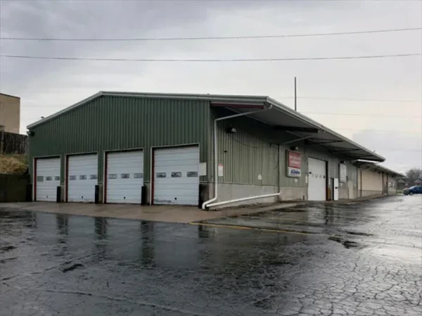 A To Z Towing & Transportation - photo 3