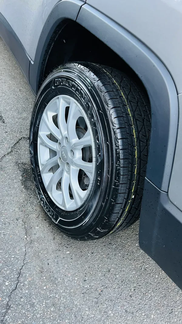 Lima's Used Tire Shop - photo 4