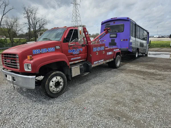 Oakley's Towing - photo 2