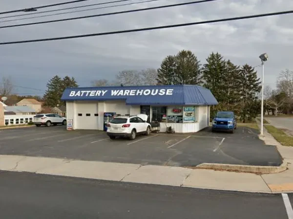 Battery Warehouse Hanover - photo 2