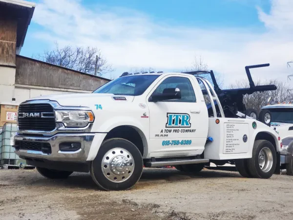 Independent Towing and Recovery LLC - photo 2