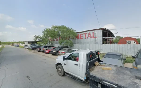 Emilios Auto Plex - photo 4