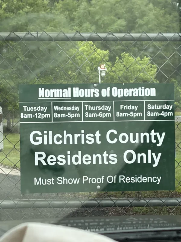 Gilchrist County Southeast Recycling Center - photo 4