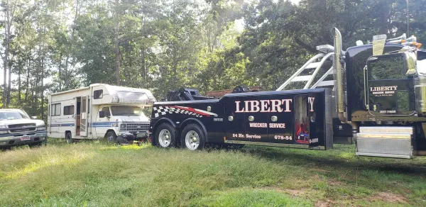 Liberty Wrecker Service - photo 3