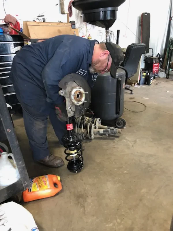 Ultimate Auto Repair - Spring Arbor - photo 4