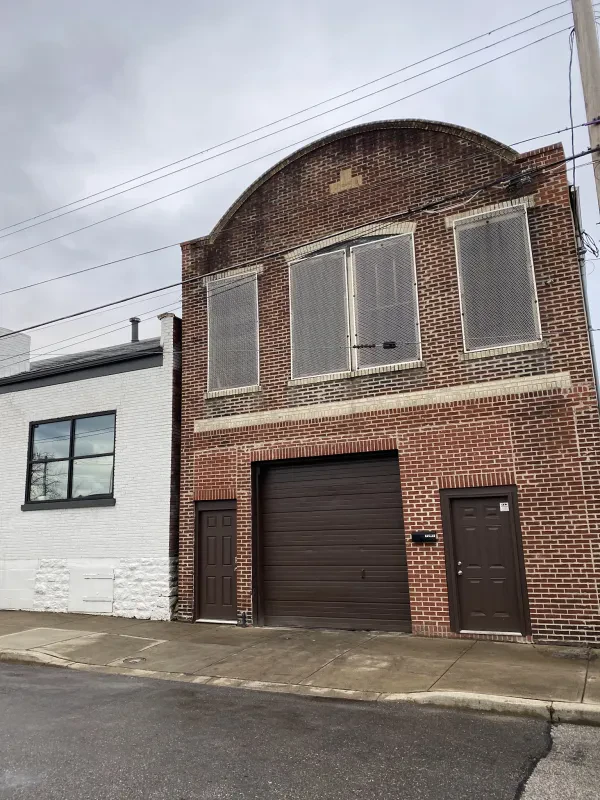 Hennard Used Auto Parts - photo 4