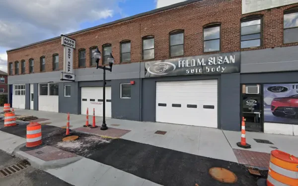 Fred M Susan Auto Body - photo 3