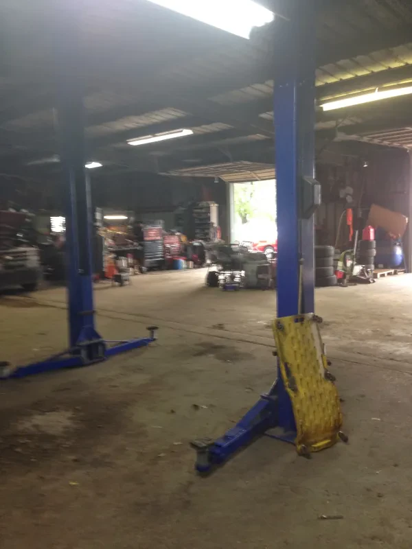 Hymel's Auto Parts & Services - photo 2