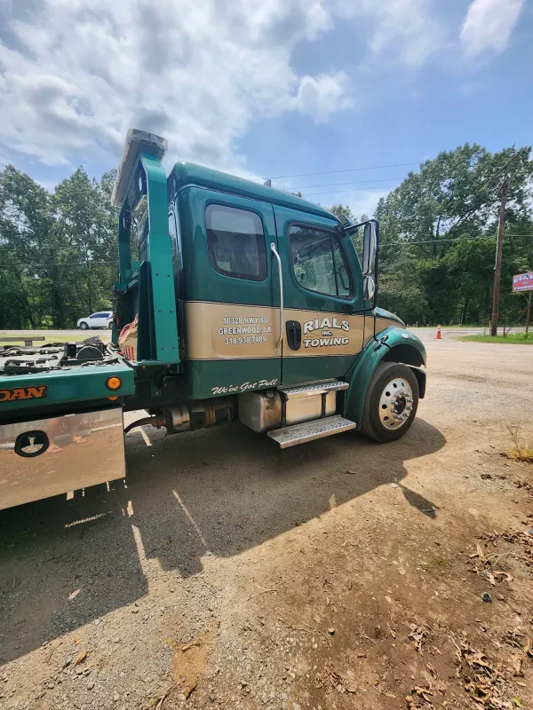 Rials Towing - photo 4