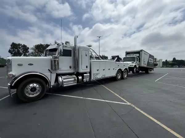 Ramos Heavy Duty Towing Service - photo 2