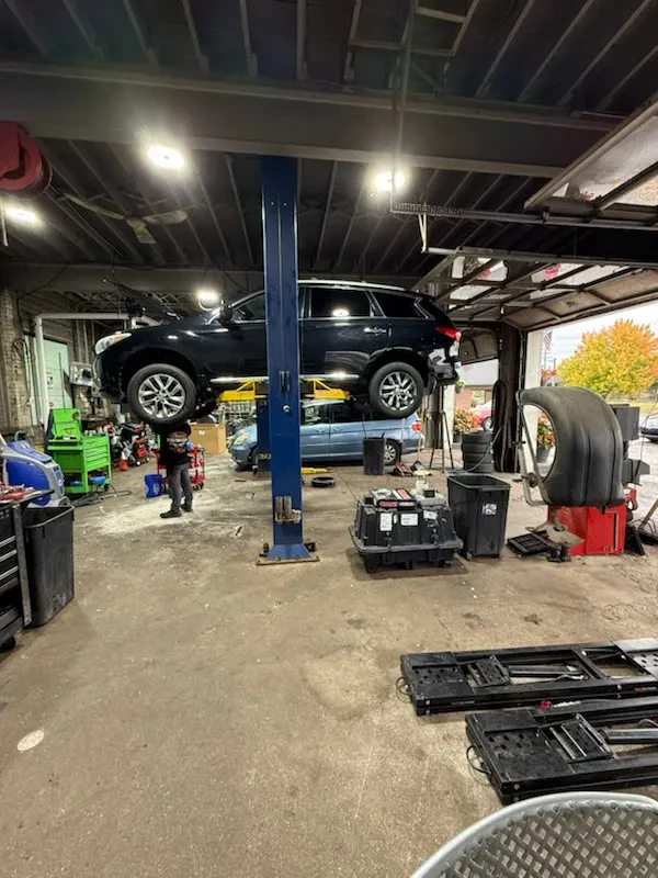 Chuck's Service Center - photo 3