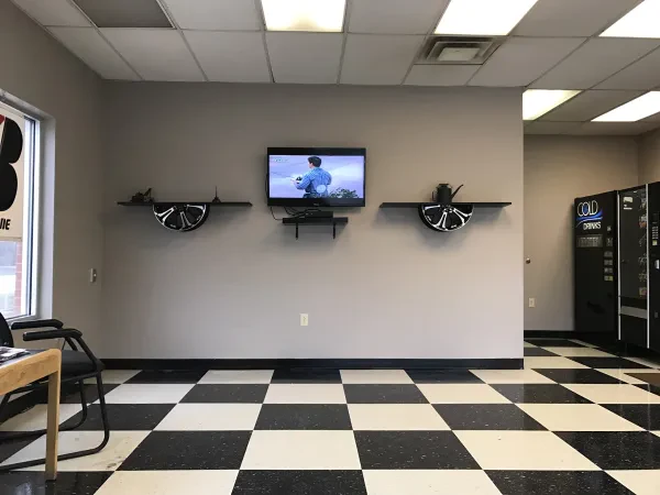 Harley's Family Tire & Service Center - photo 3