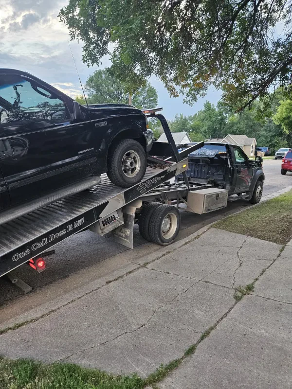 R & J's Towing & Recovery / Mobile Truck Repair - photo 4
