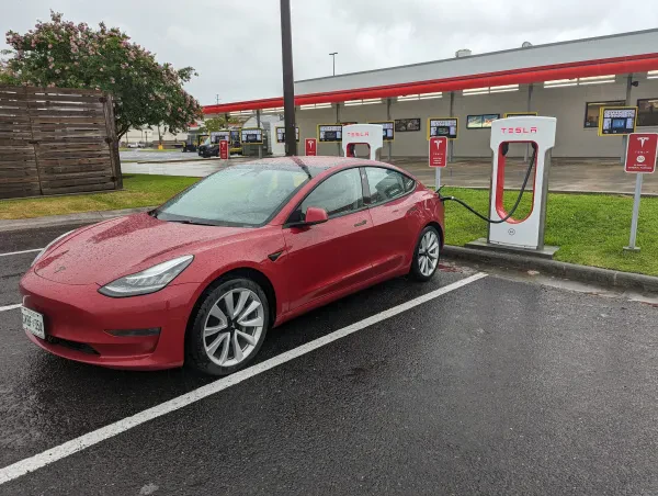 Tesla Supercharger - photo 3