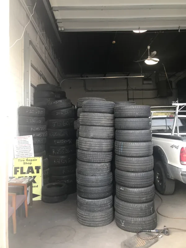 Eddie and Yoli's Tire Shop - photo 2