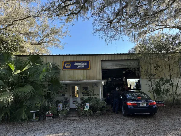 Taylor's Garage - photo 2