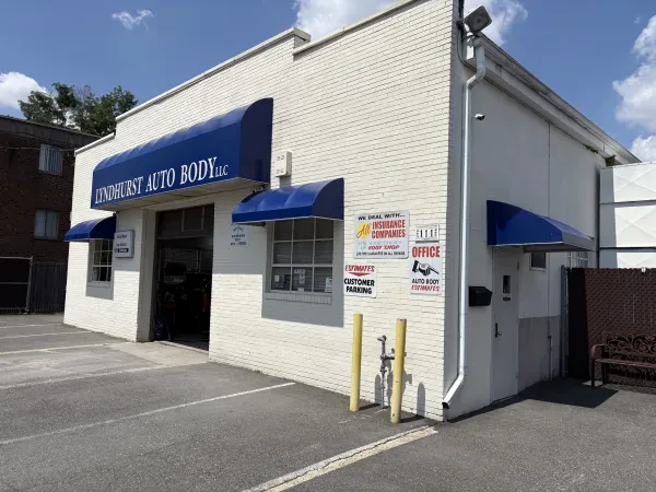 Lyndhurst Auto Body LLC - photo 2