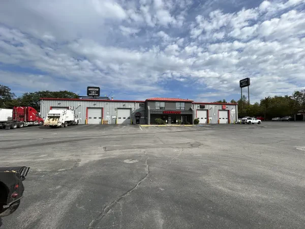 Sherwood Freightliner and Western Star, Inc. -Dunmore - photo 3