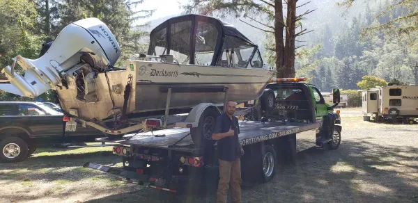 Last Resort Towing LLC - photo 4