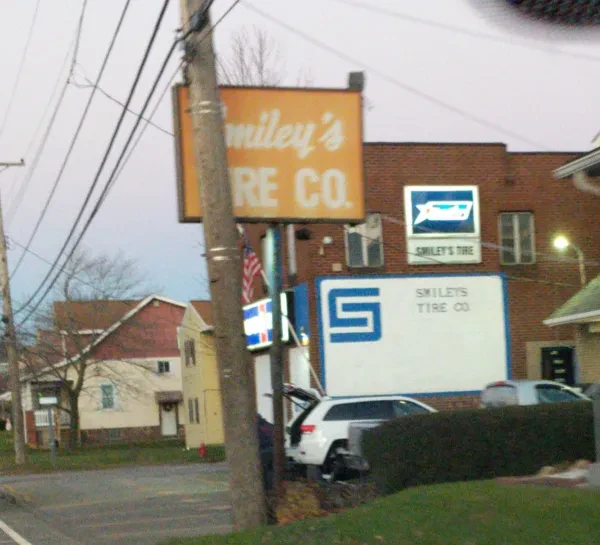 Smiley's Wholesale Tire Co - photo 4