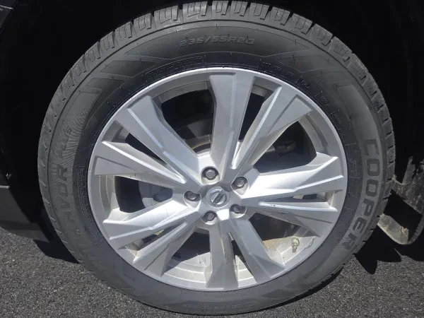 Leflar Tire - photo 3