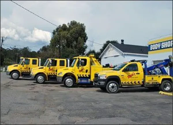 Rossi's Roadside Service - photo 3
