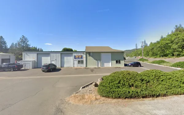 Upper Rogue Auto Care - photo 3