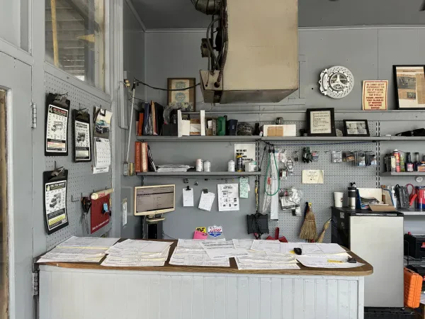 Jones Auto Repair - photo 2