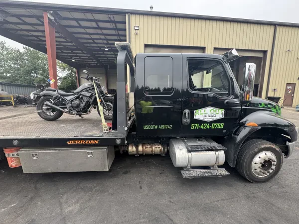 All Out Fleet Service - Towing and Mobile Truck Repair - photo 2