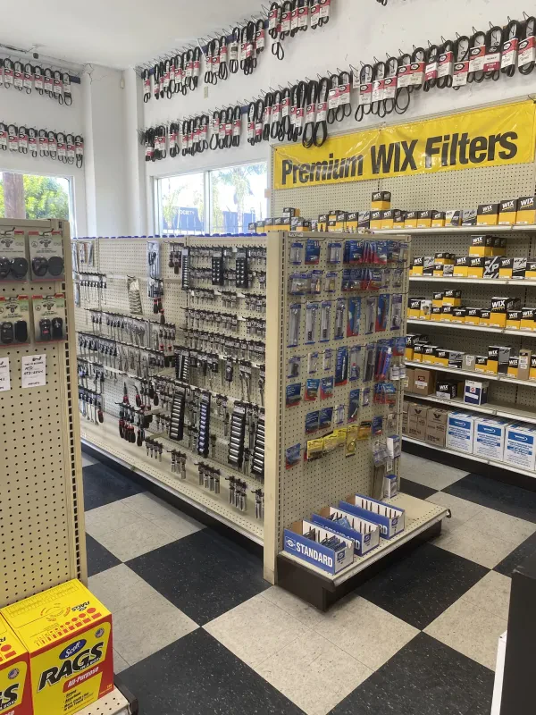 San Pedro Auto Parts - photo 4