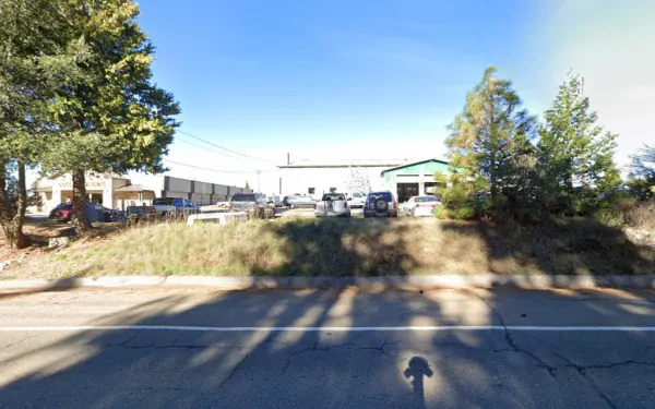 Foresthill Garage - photo 4