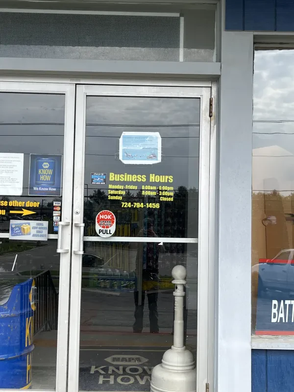 NAPA Auto Parts - Hobaughs Auto Parts - photo 3