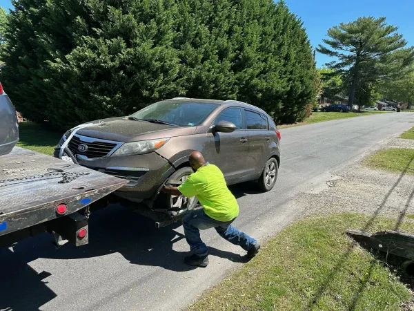 On The Way Towing & Recovery - photo 4