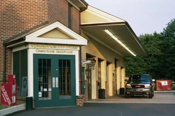 Spanial's Service Center - photo 3