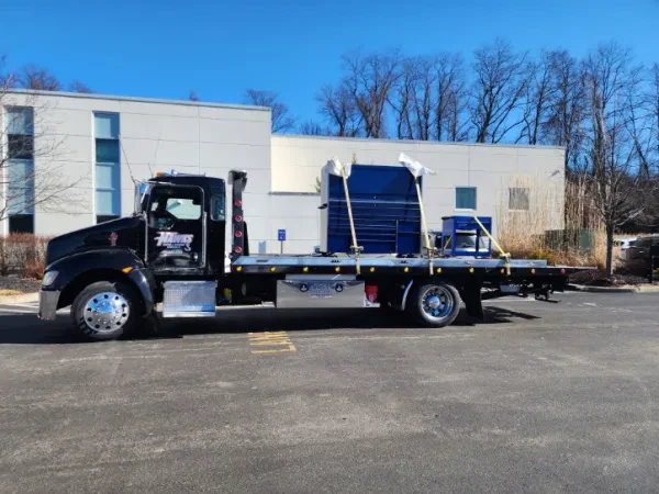 Hawk's Towing & Recovery - photo 4