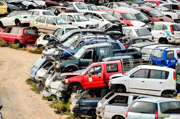 Cobra Auto Wreckers - photo 3