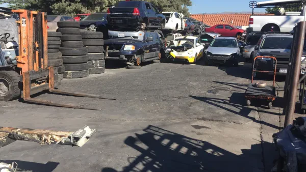 Mayfair Auto Wreckers - photo 2