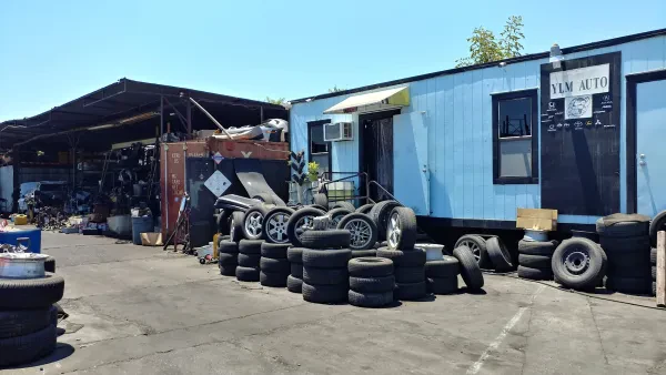 YLM Auto Salvage Wrecking - photo 3