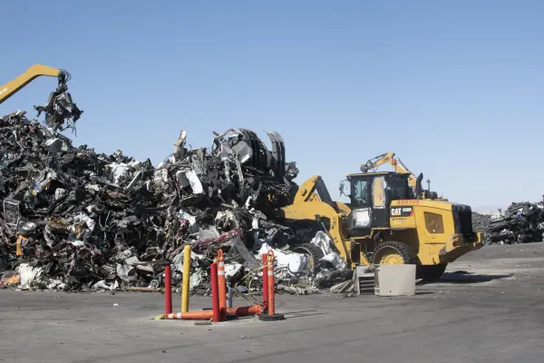 Pacific Auto Recycling Center - photo 3