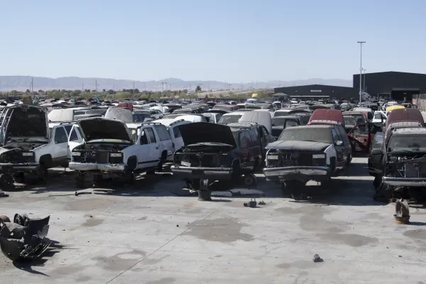 Pacific Auto Recycling Center - photo 4