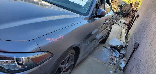 Phoenix Auto Wrecking 2 - photo 3