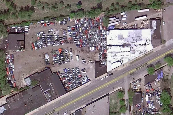 Davison Auto Parts - photo 2