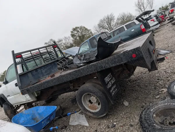 Pull-A-Part - photo 3