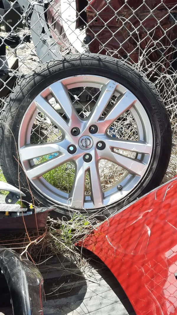 Trusty Pick-A-Part - photo 4