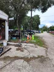 Crews Salvage