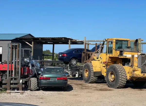 UNWANTED CARS INC CASH FOR CARS SUV CATALYTIC CONVERTERS TRUCK JUNK CAR Removal - photo 3
