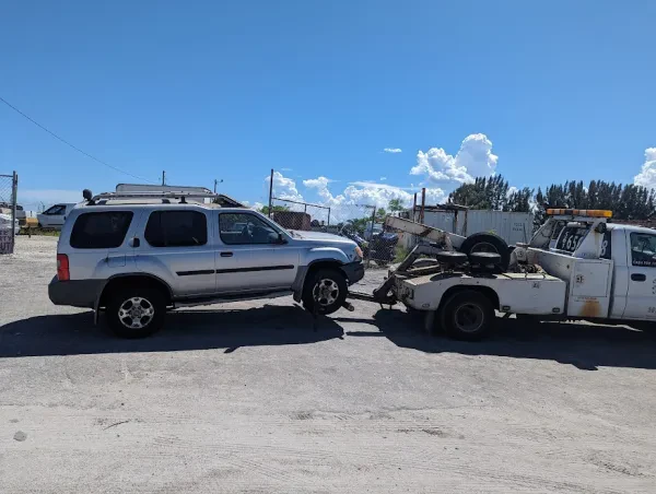 A to Z Towing & We Buy Junk Cars - photo 4