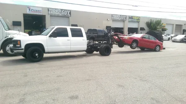 Ray Buy's Junk Cars - photo 2