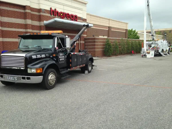 Earls Wrecker Service, Inc. - photo 3