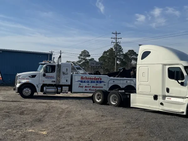 Schroeder's Towing - photo 2